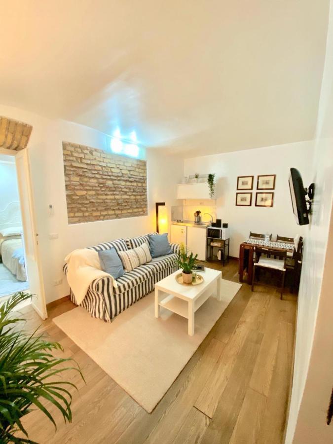 Colosseo Magic House Apartment Roma Exterior foto